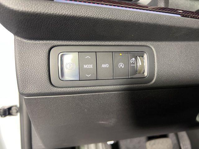 new 2026 Chevrolet Traverse car, priced at $57,276