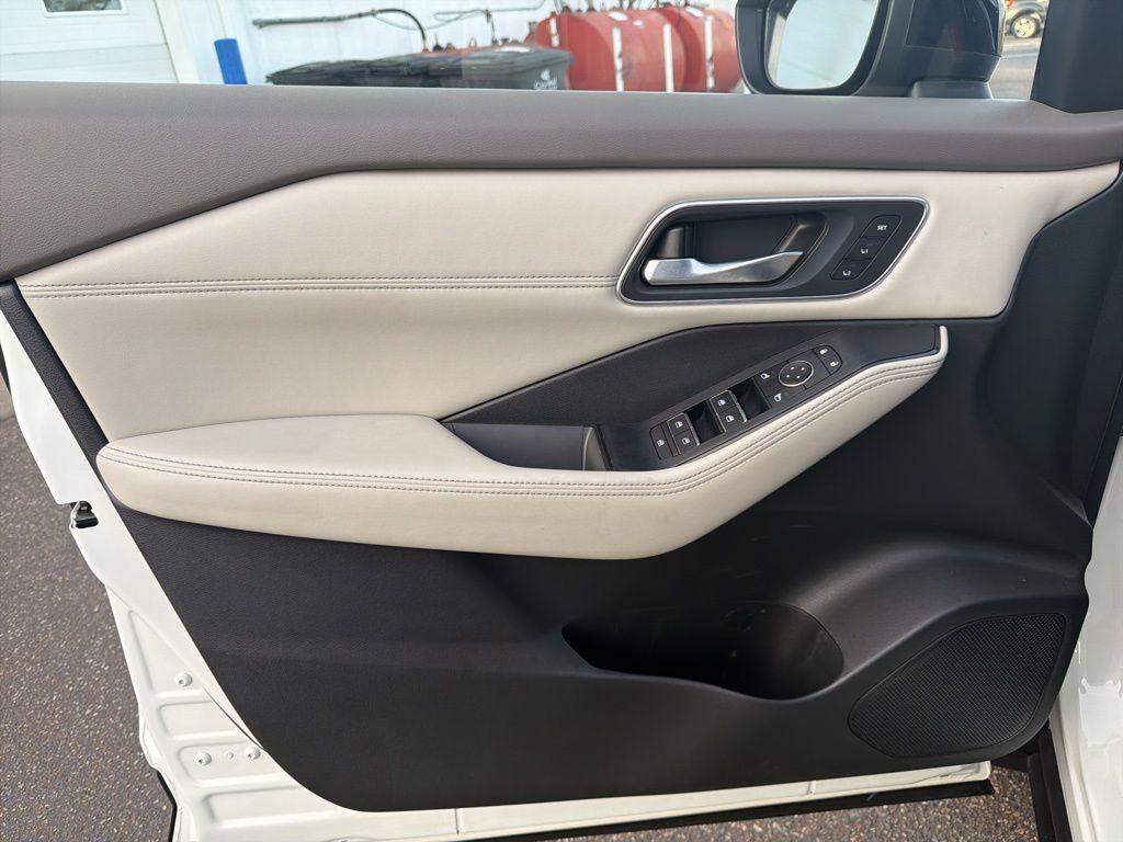 used 2021 Nissan Rogue car, priced at $19,684