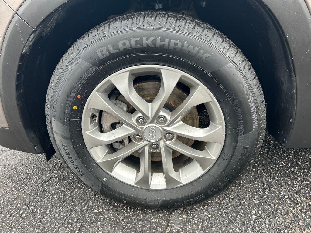 used 2020 Hyundai Santa Fe car, priced at $15,259