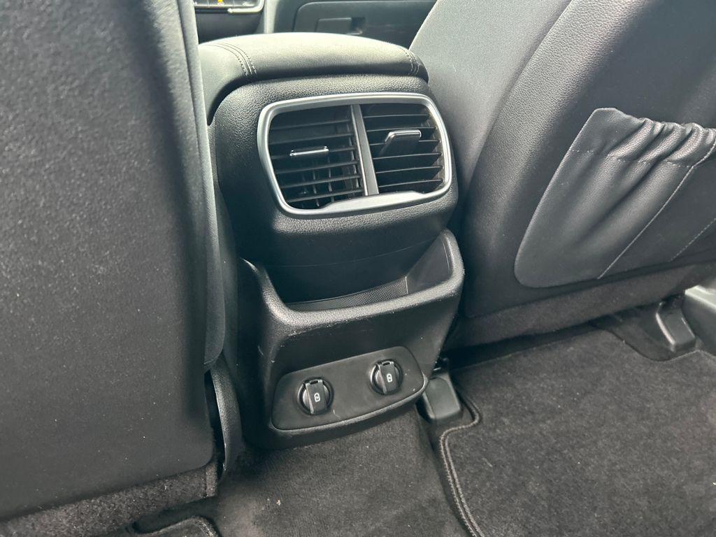 used 2020 Hyundai Santa Fe car, priced at $15,259