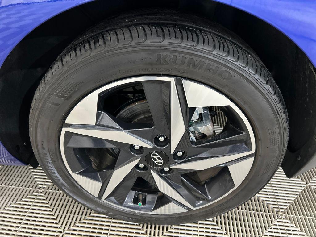 used 2023 Hyundai Elantra car, priced at $20,356