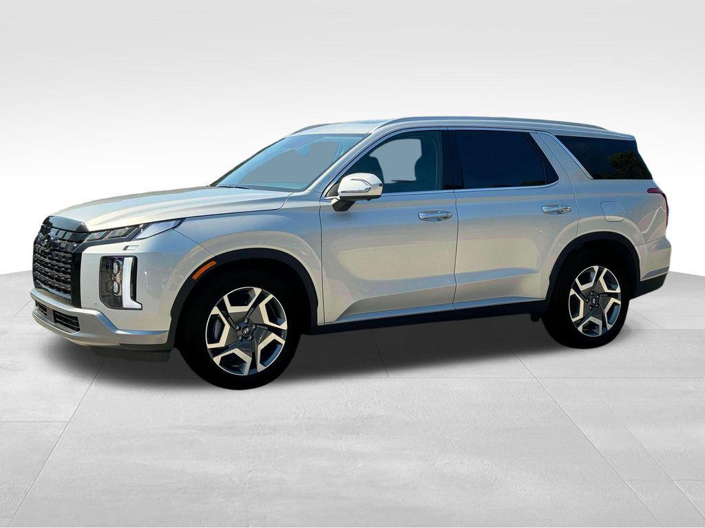 used 2025 Hyundai Palisade car, priced at $40,870