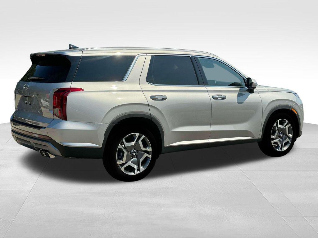 used 2025 Hyundai Palisade car, priced at $40,870