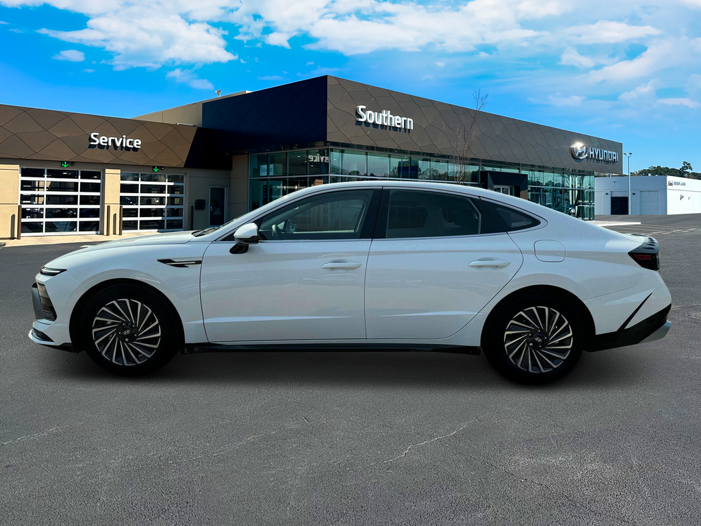 new 2025 Hyundai Sonata Hybrid car, priced at $32,914