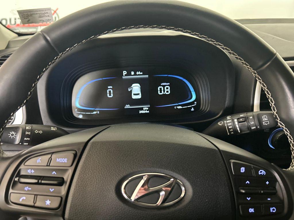 used 2024 Hyundai Venue car