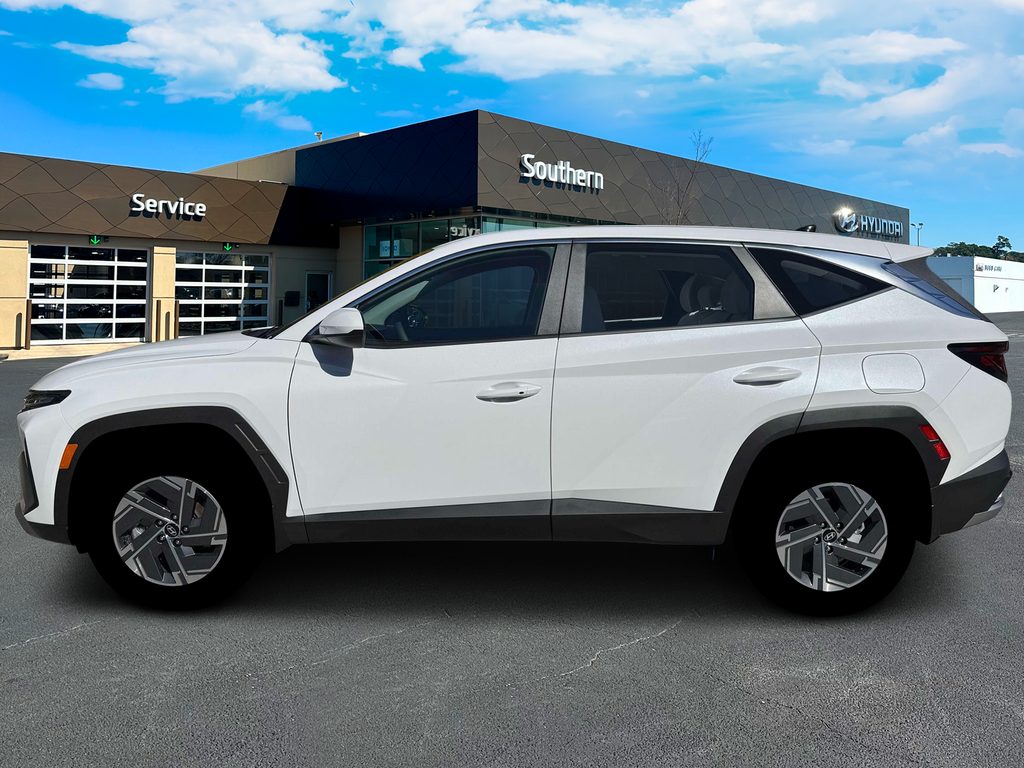 new 2026 Hyundai TUCSON Hybrid car, priced at $30,959