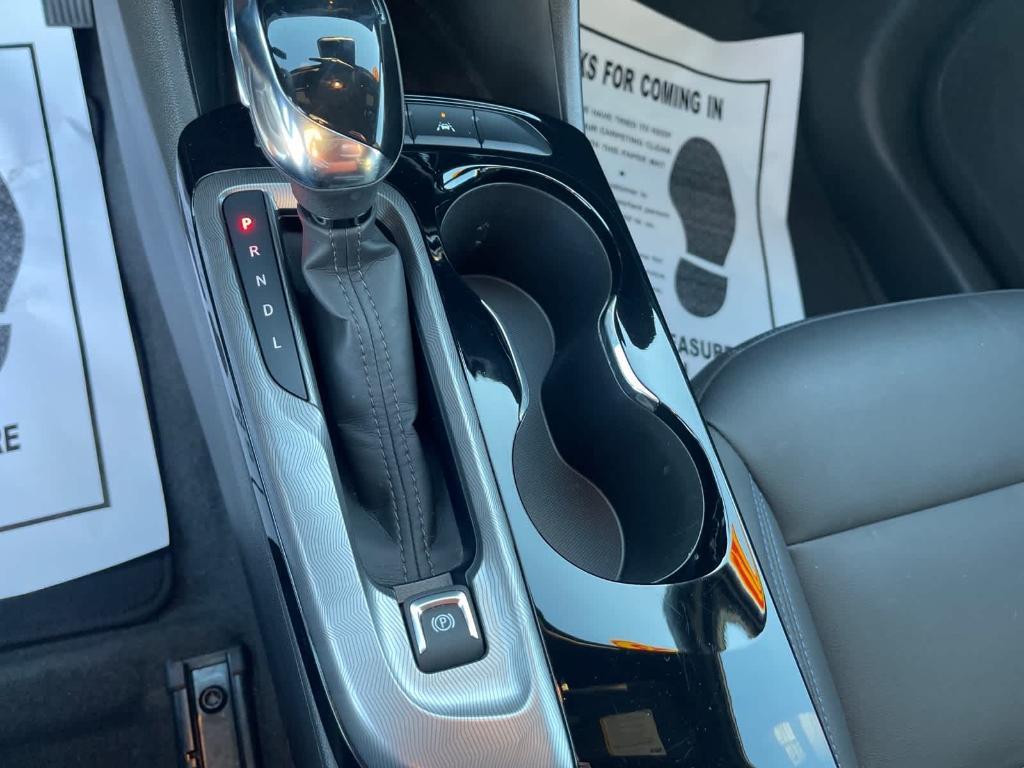 used 2025 Buick Envista car, priced at $27,990