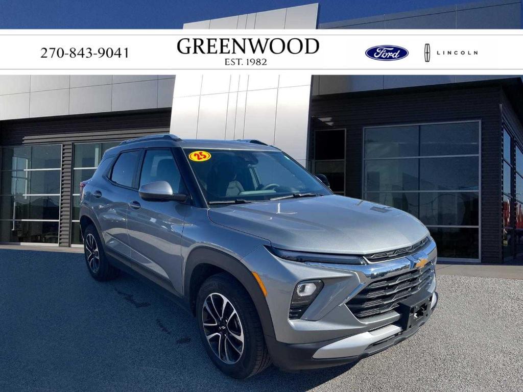 used 2025 Chevrolet TrailBlazer car, priced at $29,863
