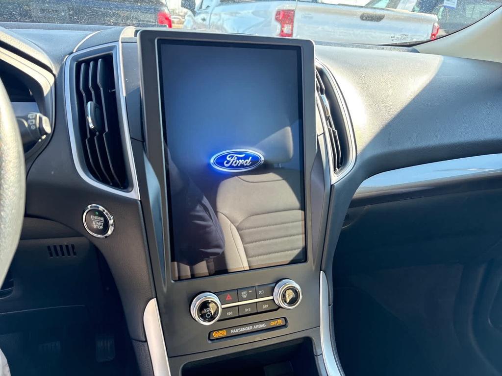used 2024 Ford Edge car, priced at $29,863