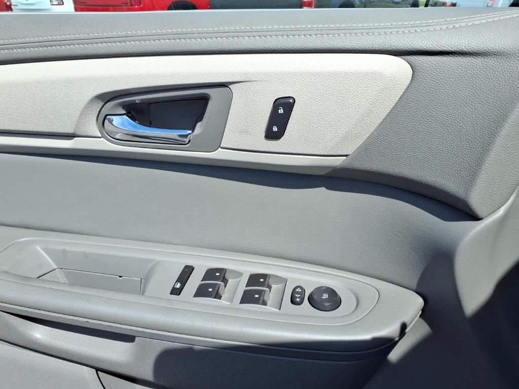 used 2017 Chevrolet Traverse car, priced at $9,949