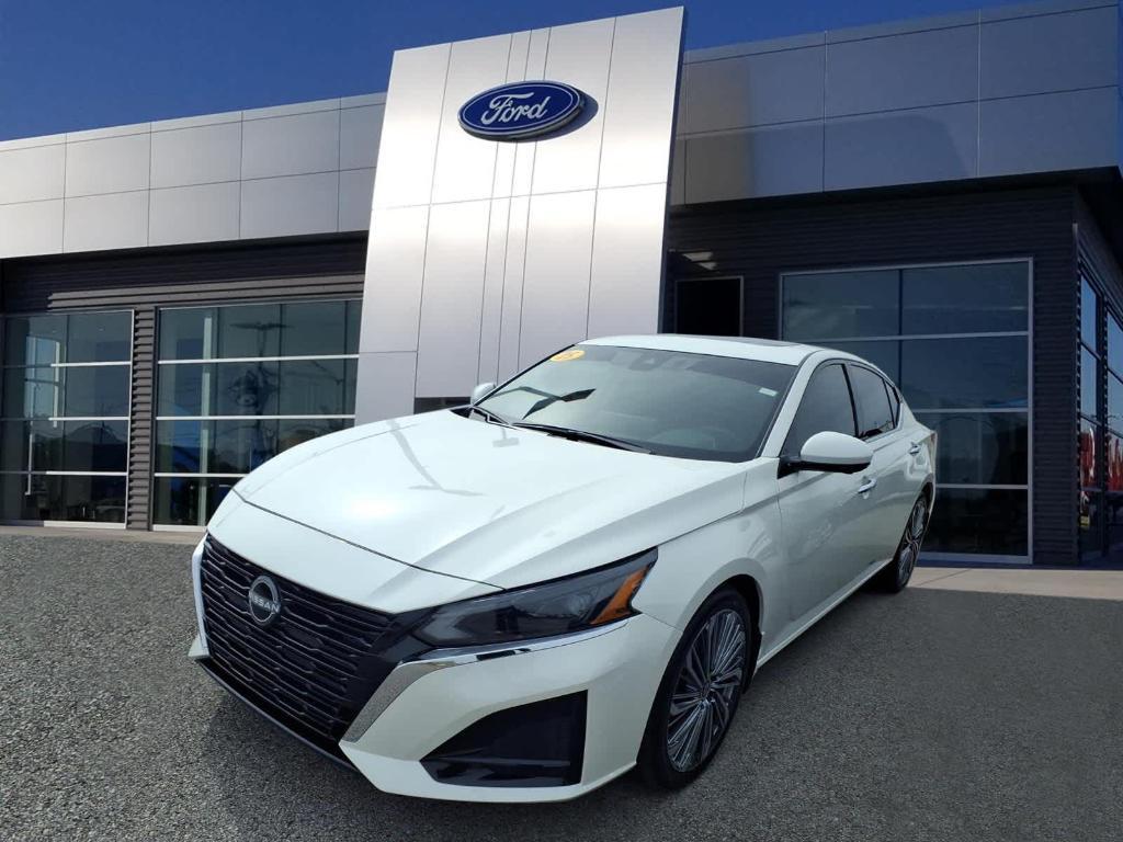 used 2025 Nissan Altima car, priced at $29,886