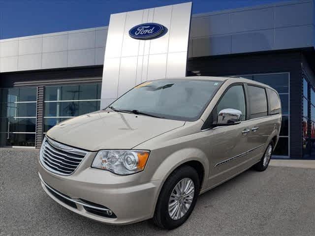 used 2015 Chrysler Town & Country car, priced at $17,995