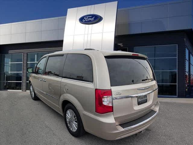 used 2015 Chrysler Town & Country car, priced at $17,995