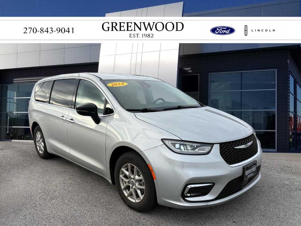 used 2024 Chrysler Pacifica car, priced at $29,715