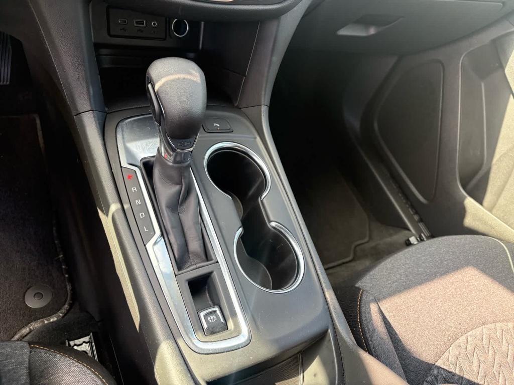 used 2023 Chevrolet Equinox car, priced at $29,788