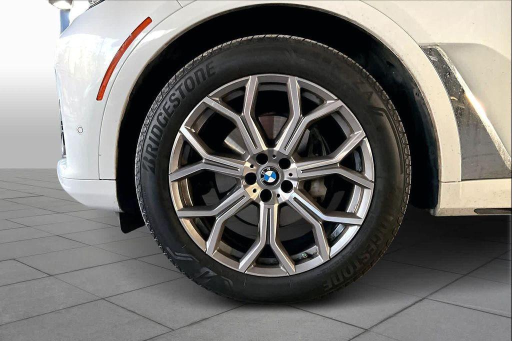 used 2022 BMW X7 car, priced at $40,069