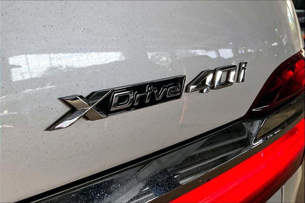 used 2022 BMW X7 car, priced at $40,069