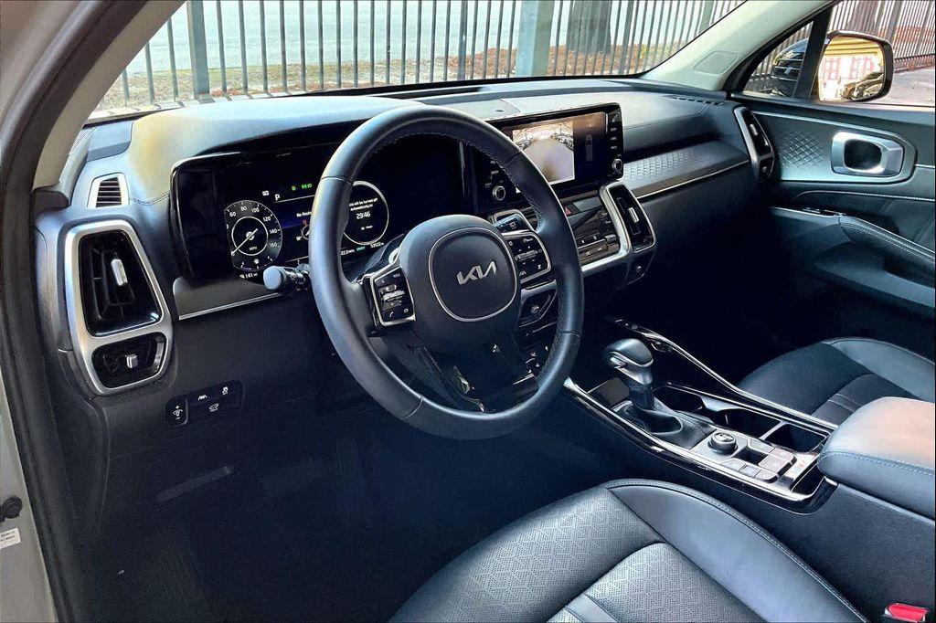 used 2023 Kia Sorento car, priced at $25,500