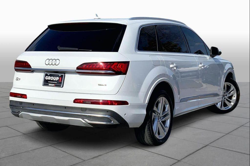 used 2020 Audi Q7 car, priced at $23,194