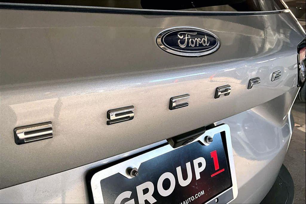 used 2022 Ford Escape car, priced at $18,444