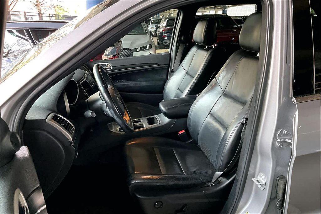 used 2020 Jeep Grand Cherokee car, priced at $14,500