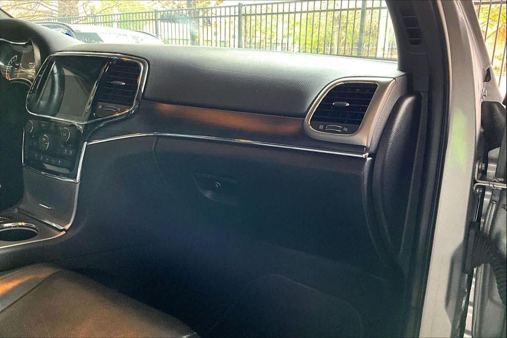 used 2020 Jeep Grand Cherokee car, priced at $14,500