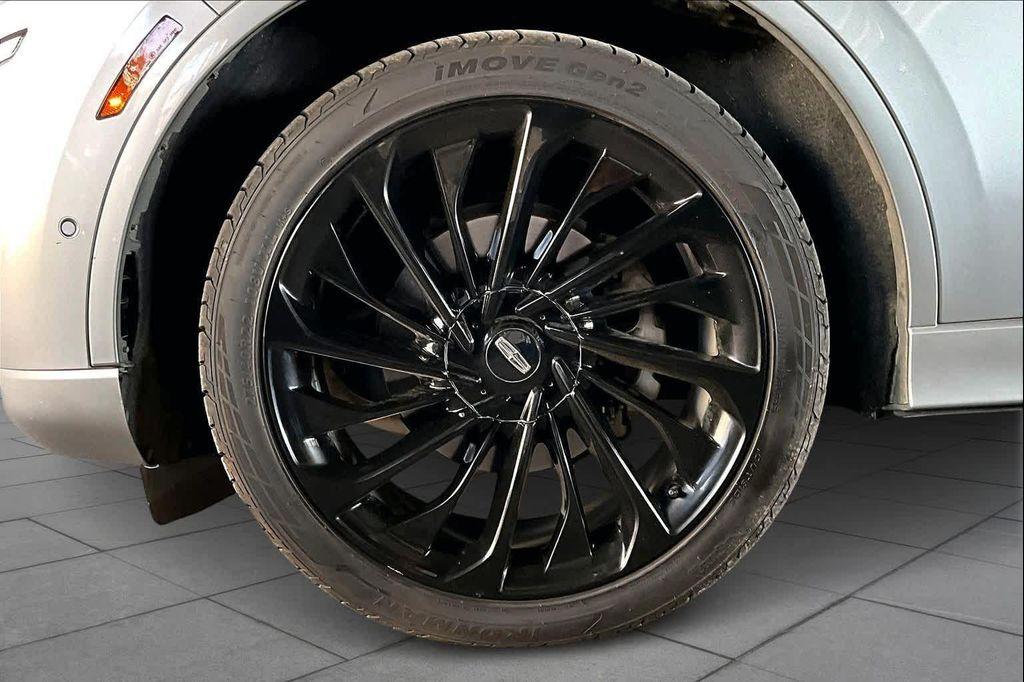 used 2023 Lincoln Aviator car, priced at $33,336