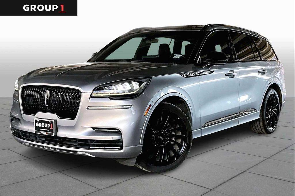 used 2023 Lincoln Aviator car, priced at $33,336