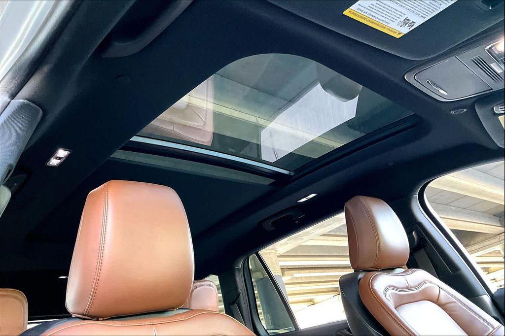 used 2023 Lincoln Aviator car, priced at $33,336