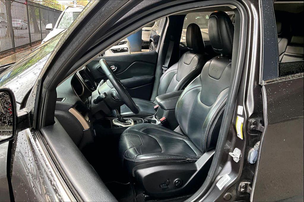 used 2016 Jeep Cherokee car, priced at $11,500