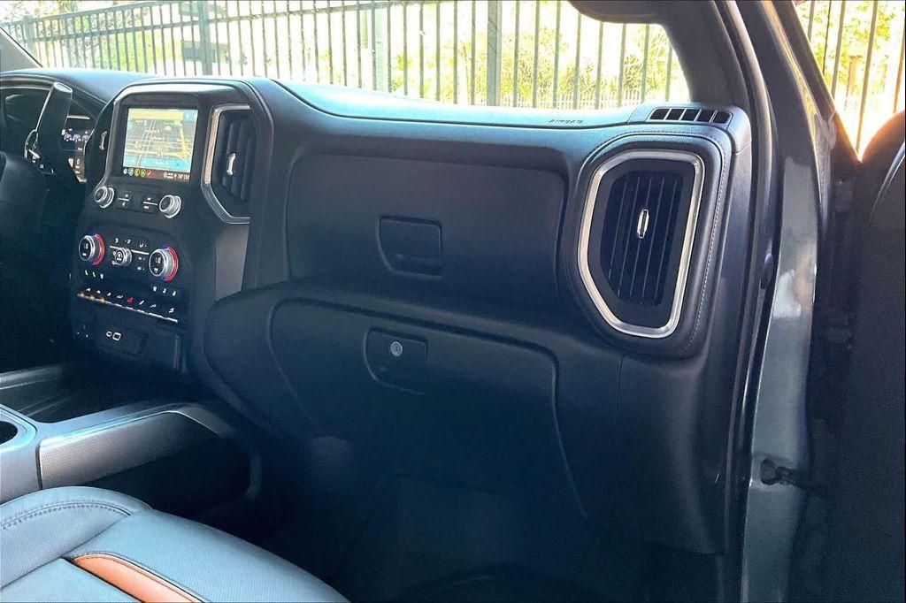 used 2021 GMC Sierra 1500 car, priced at $32,945