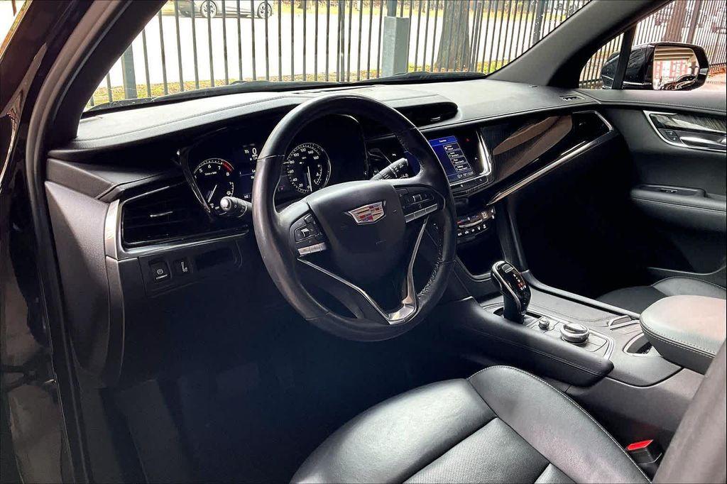used 2021 Cadillac XT6 car, priced at $27,940
