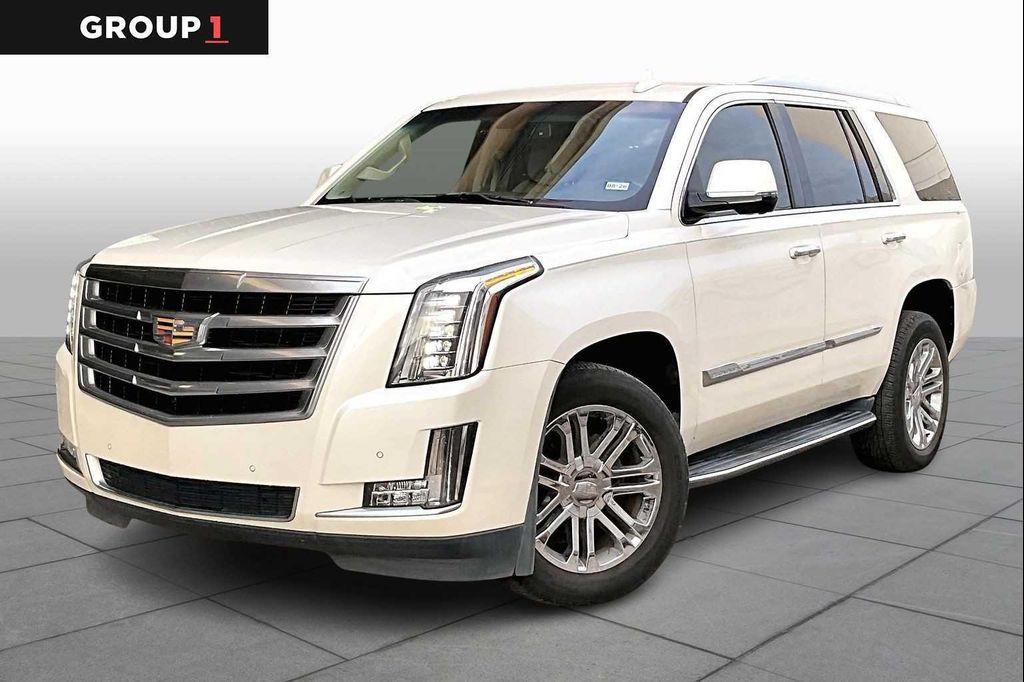 used 2015 Cadillac Escalade car, priced at $24,263