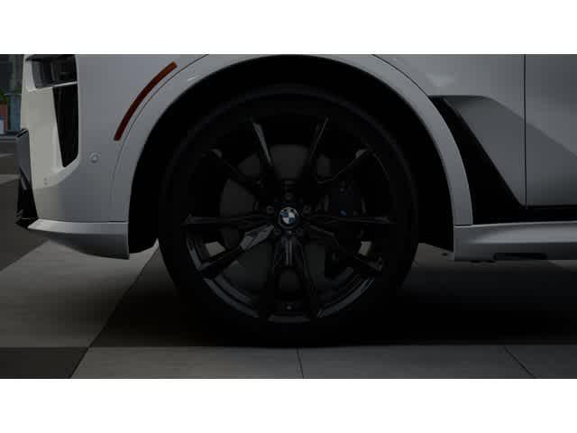 new 2026 BMW X7 car, priced at $101,205