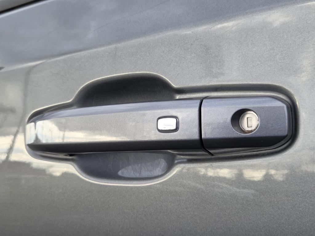 used 2021 Chevrolet Silverado 1500 car, priced at $30,995