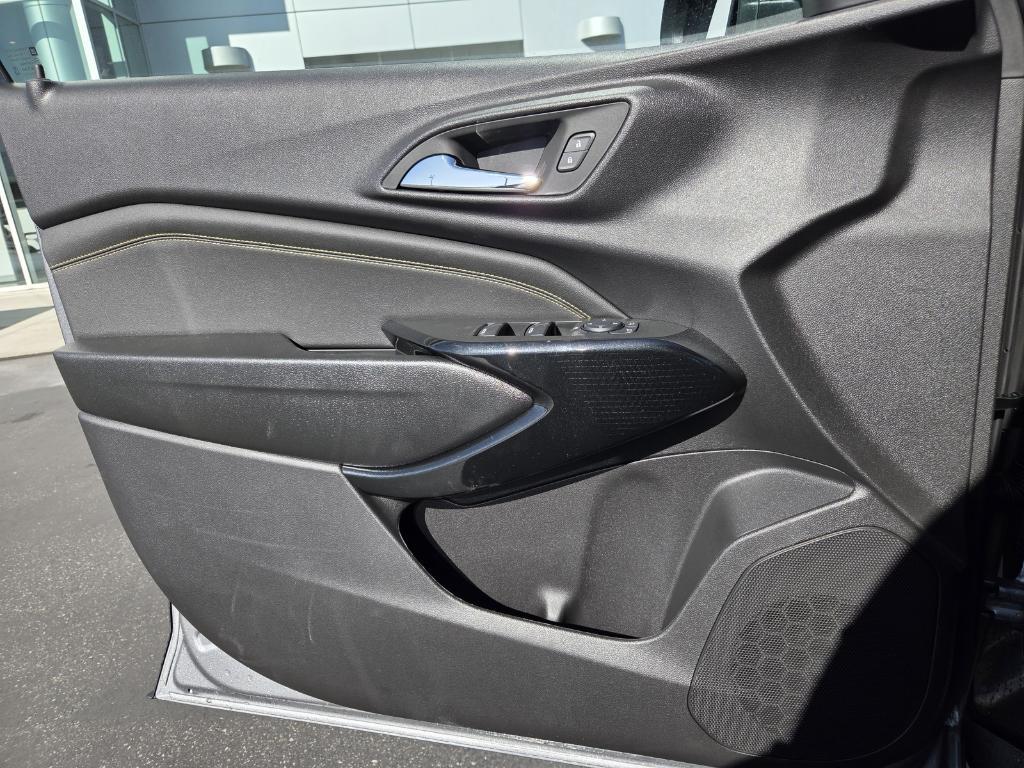 new 2026 Chevrolet Trax car, priced at $25,385