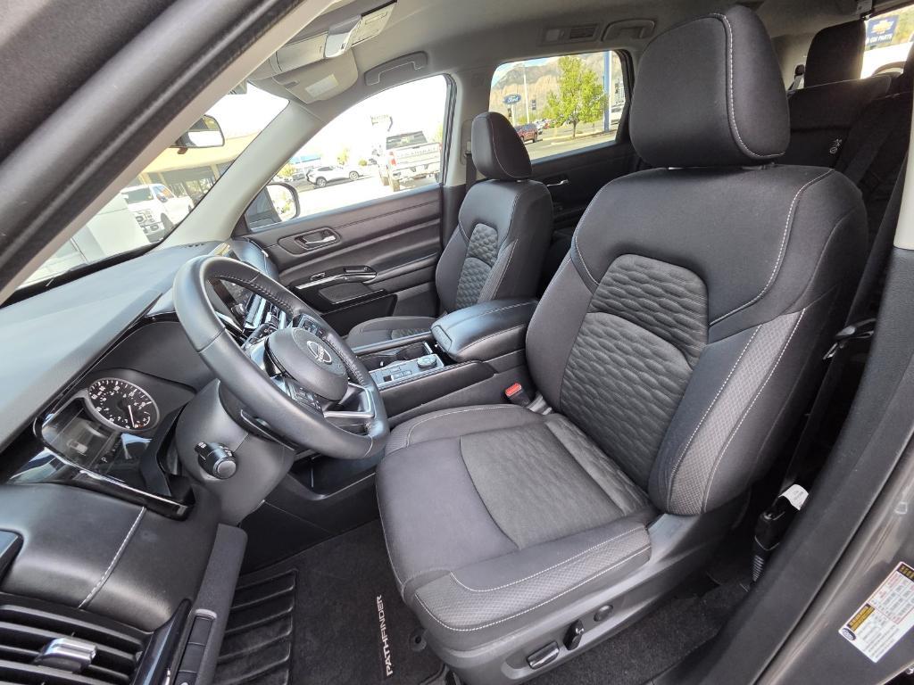 used 2022 Nissan Pathfinder car, priced at $25,321