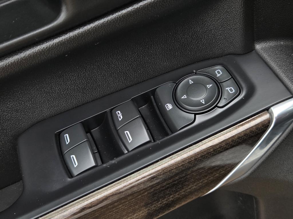 used 2020 Chevrolet Silverado 1500 car, priced at $31,995