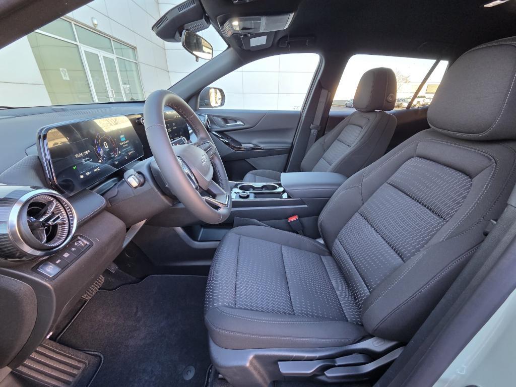 new 2026 Chevrolet Equinox car, priced at $34,035