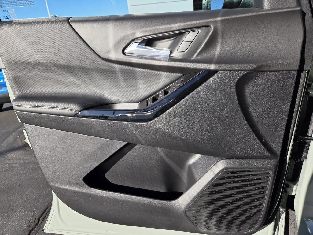 new 2026 Chevrolet Equinox car, priced at $34,035