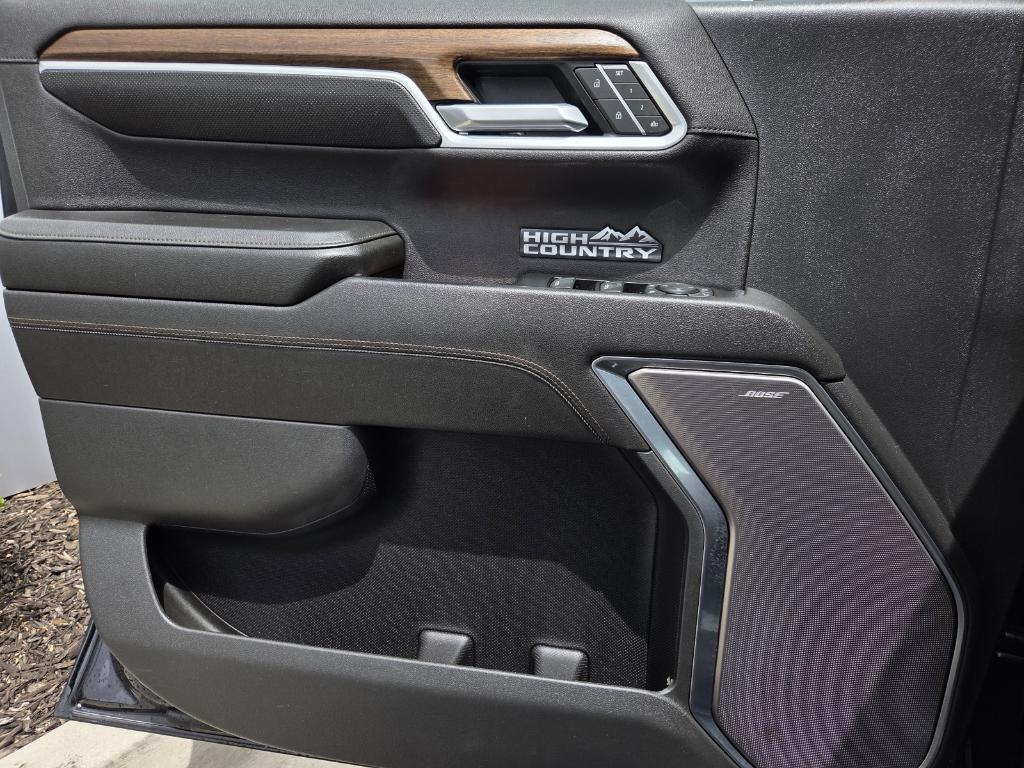 used 2022 Chevrolet Silverado 1500 car, priced at $40,995