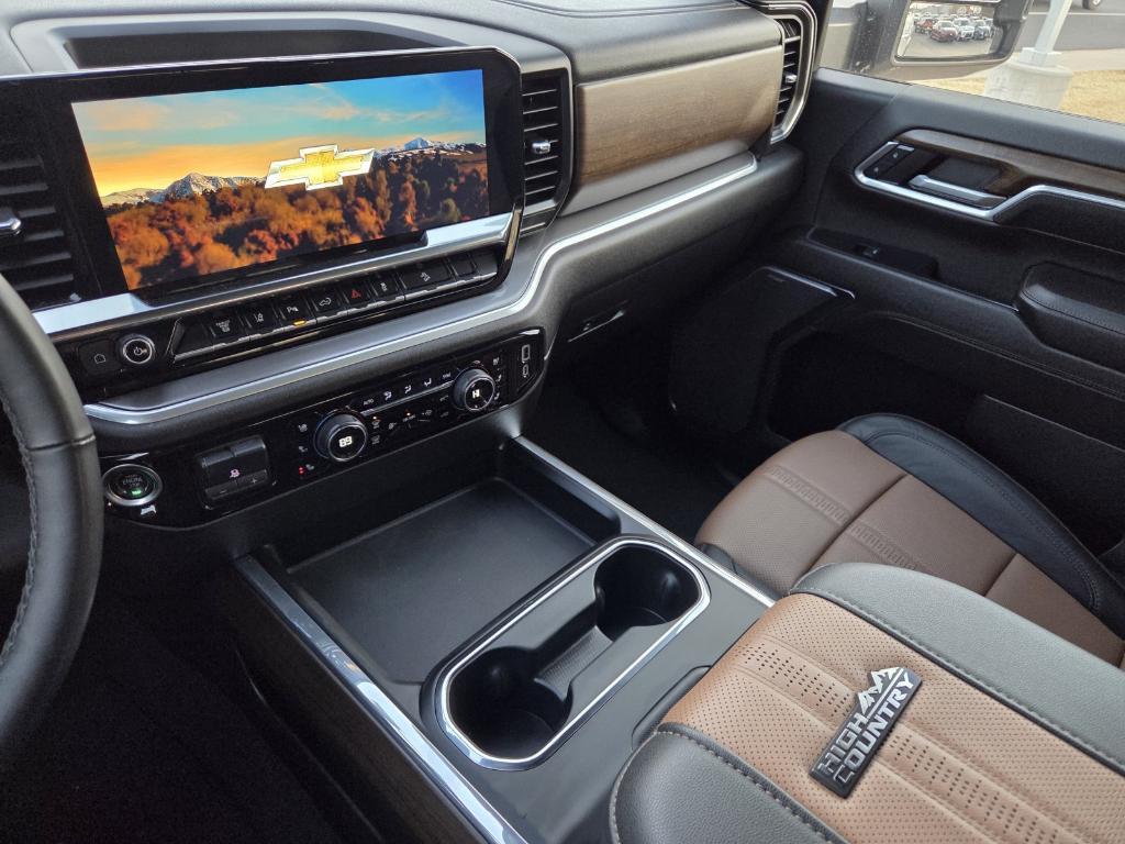 used 2024 Chevrolet Silverado 3500 car, priced at $76,881