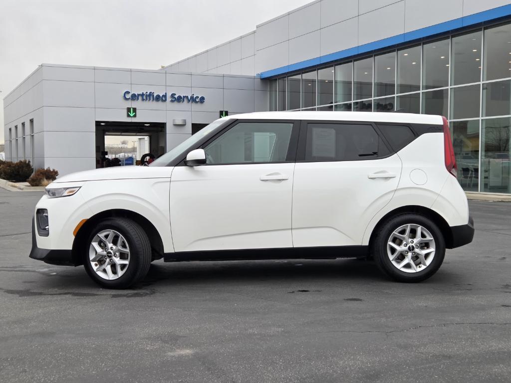 used 2022 Kia Soul car, priced at $15,881
