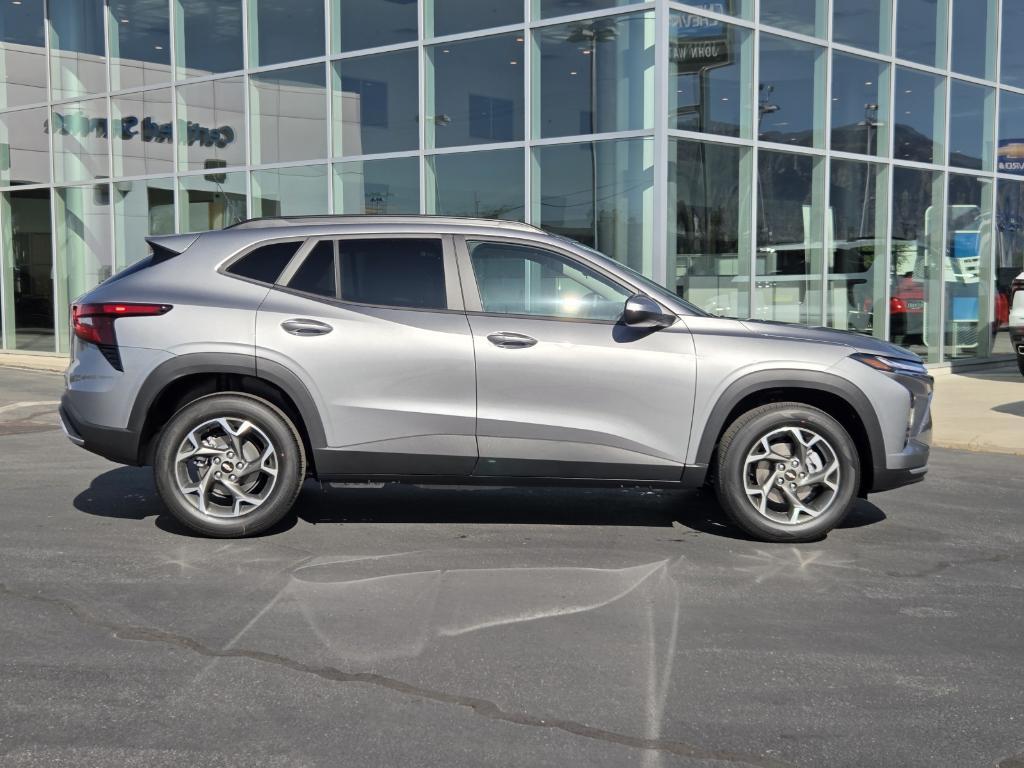new 2026 Chevrolet Trax car, priced at $25,385