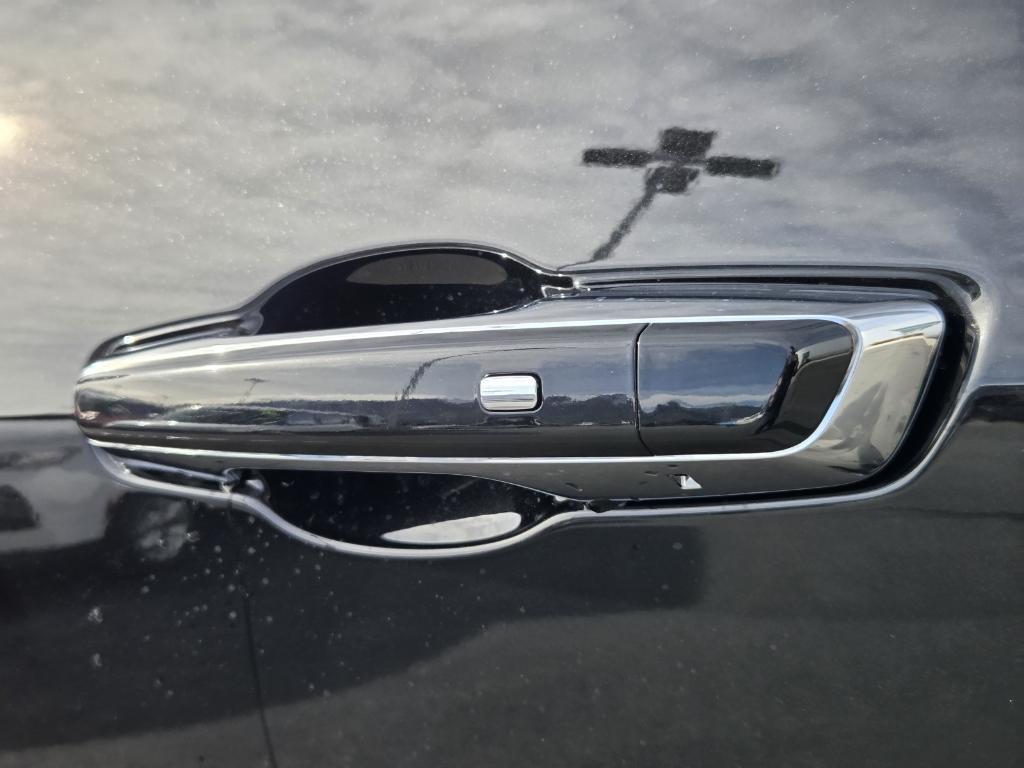 new 2026 Chevrolet Traverse car, priced at $60,890