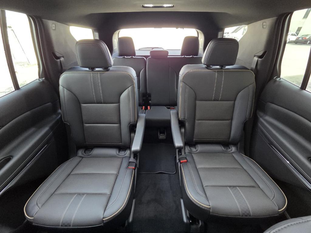 new 2026 Chevrolet Traverse car, priced at $60,890