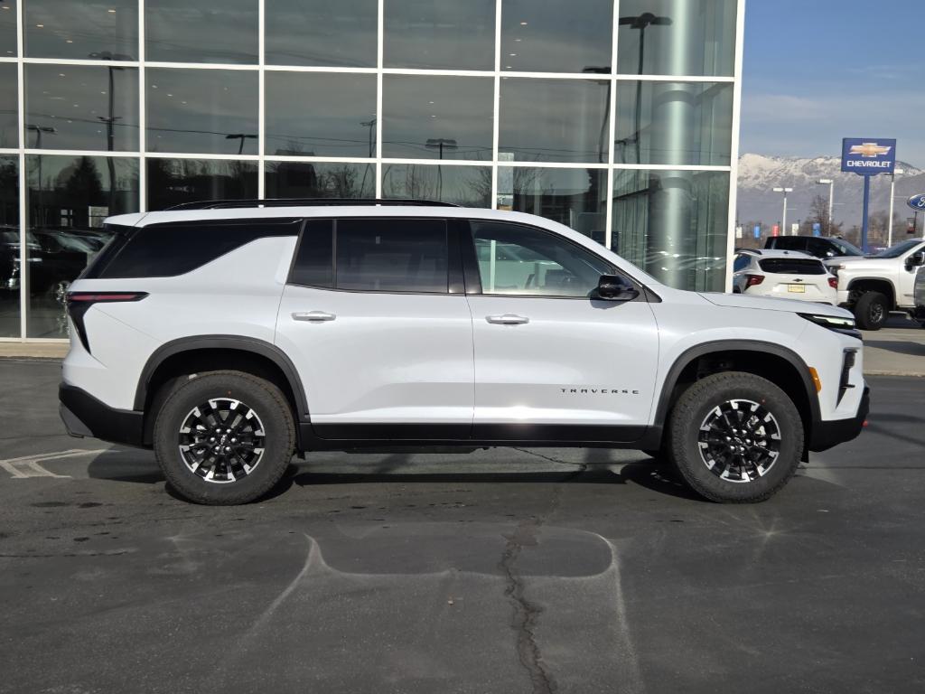 new 2026 Chevrolet Traverse car, priced at $55,115