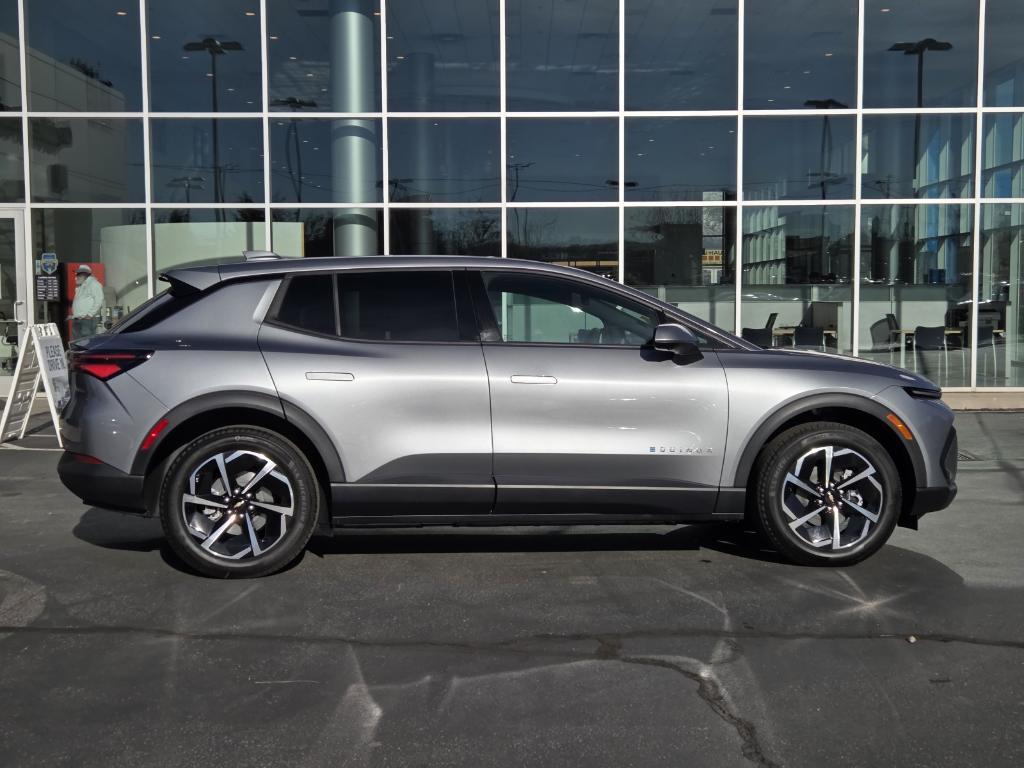 new 2026 Chevrolet Equinox EV car, priced at $41,835