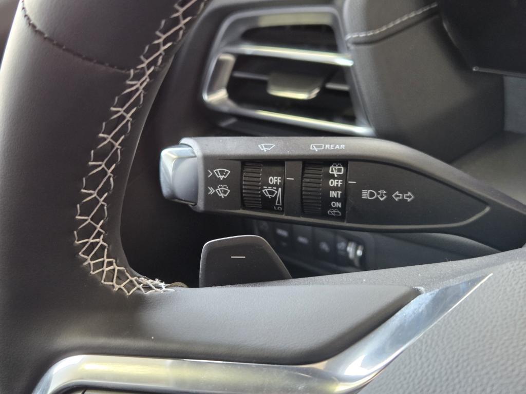 new 2026 Chevrolet Traverse car, priced at $49,305