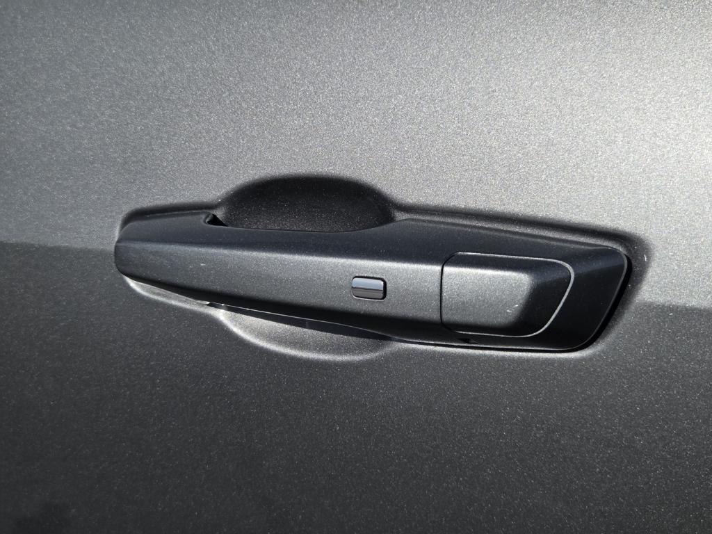 new 2026 Chevrolet Traverse car, priced at $49,305